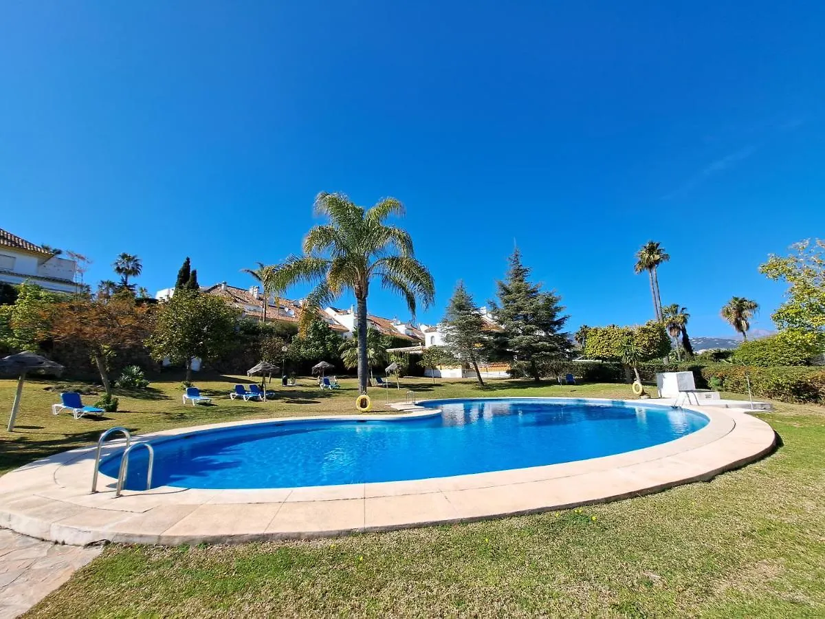 Monte Biarritz - Estepona 0*,